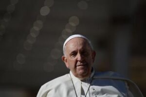 Papa Francesco: per i Papi deceduti normali esequie come figli della Chiesa