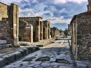 Pompei, emerso un salone decorato ispirato a guerra di Troia