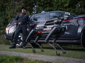 È entrato in servizio “Saetta”, il cane robot dei Carabinieri