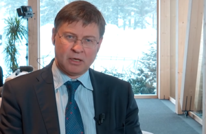 UE, Dombrovskis: “Nel Mar Rosso traffico calato del 22%”