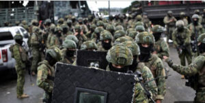 Kiev in difficoltà e’ costretta a potenziare le Forze Armate