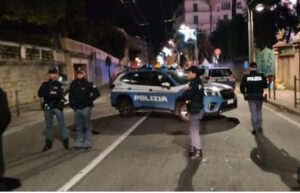 Sanremo: allarme bomba, evacuati tutti gli artisti
