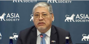 Filippine alla Cina:”basta minacce, risolviamo i conflitti”