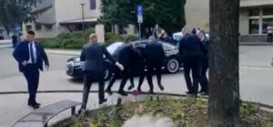 Slovacchia, premier Fico ferito da colpi d’arma da fuoco: le immagini