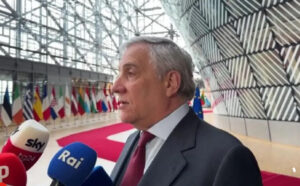 Tajani sul Libano: “via tutti gli italiani, prima possibile”