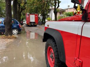 Milano: violento temporale con vento e pioggia forte