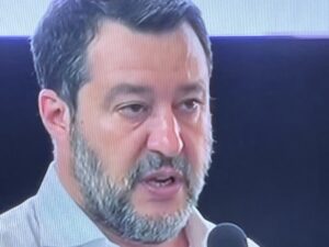 Salvini: “Rimarrò in carica qualunque sia sentenza”