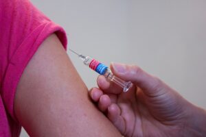 Influenza, Aifa autorizza 8 vaccini