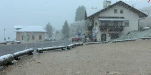 Neve a tormenta sulla Marmolada: il ghiacciaio torna a respirare