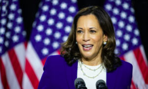 Harris: “e’ preoccupante che Trump invochi Hitler”