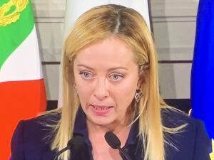 Attacco Iran a Israele: Meloni convoca vertice a Palazzo Chigi